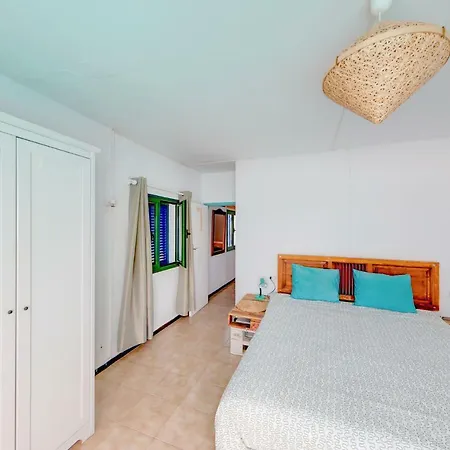 Guest house House La Santa