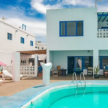House Guest house *